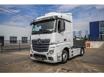 Tractor truck MERCEDES-BENZ Actros 1845