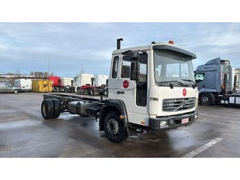 Volvo FL 220 (BELGIAN TRUCK / MANUAL GEARBOX / CAMION BELGE) leasing Volvo FL 220 (BELGIAN TRUCK / MANUAL GEARBOX / CAMION BELGE): picture 3 Volvo FL 220 (BELGIAN TRUCK / MANUAL GEARBOX / CAMION BELGE) leasing Volvo FL 220 (BELGIAN TRUCK / MANUAL GEARBOX / CAMION BELGE): picture 3