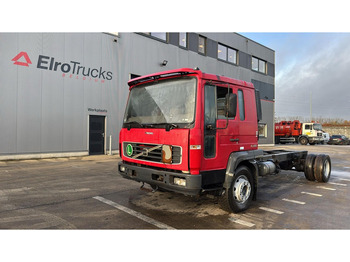 Cab chassis truck VOLVO FL 220