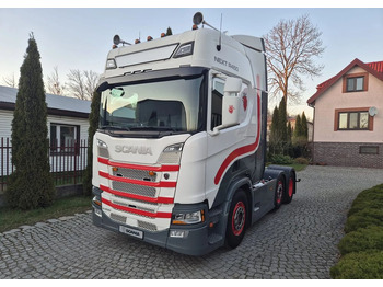 Tractor truck SCANIA R 450