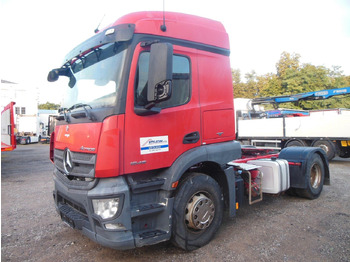 Tractor truck MERCEDES-BENZ Actros 1843