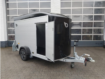 Closed box trailer
