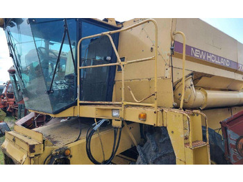Combine harvester New Holland TX36: picture 2 Combine harvester New Holland TX36: picture 2
