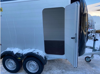 Closed box trailer HUMBAUR