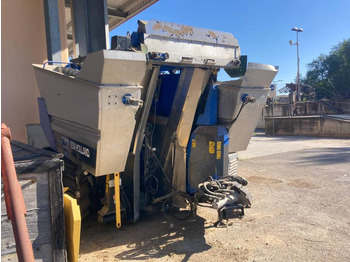 Grape harvesting machine for transportation of food BRAUD TB15: picture 2