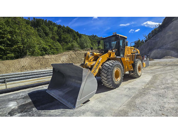 Wheel loader HYUNDAI