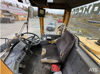 Wheel loader 1995 Volvo L180C: picture 5