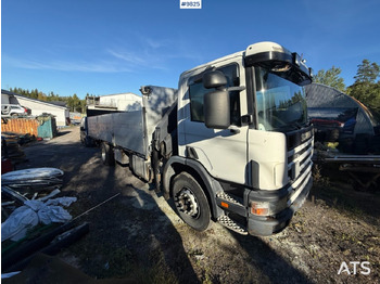 Dropside/ Flatbed truck, Crane truck Crane truck Scania P94 230 with tail lift: picture 2