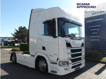 Tractor truck SCANIA R 460