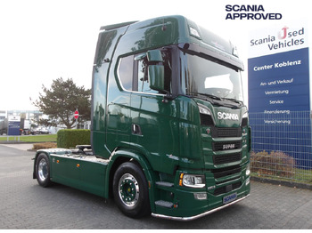 Tractor truck SCANIA S