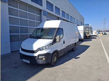 Passenger van IVECO Daily