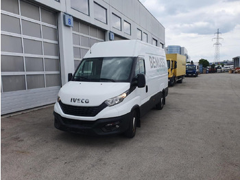 Passenger van IVECO Daily 35s14