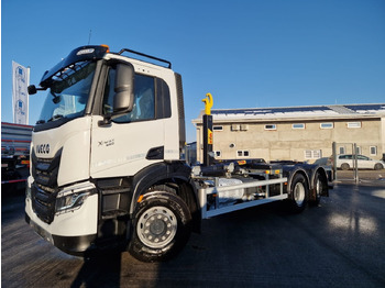 Hook lift truck IVECO X-WAY