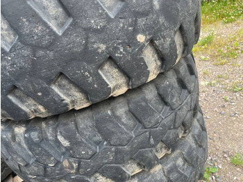Tire for Construction machinery Michelin 335/80-20 till Volvo L30 Zettelmeyer: picture 3