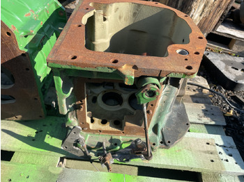 Gearbox and parts for Farm tractor John Deere 6215 6415 6110J 6125J - obudowa skrzyni biegów L156261: picture 2