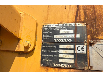 Wheel loader Pala gommata Volvo L 220: picture 3