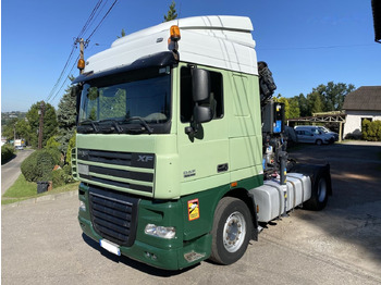 Tractor truck DAF XF 105 460