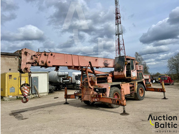 All terrain crane GROVE