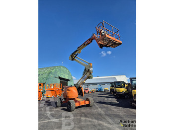 Articulated boom JLG