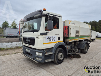 Road sweeper MAN TGM 15.250