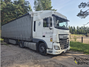 Tractor truck DAF XF 460