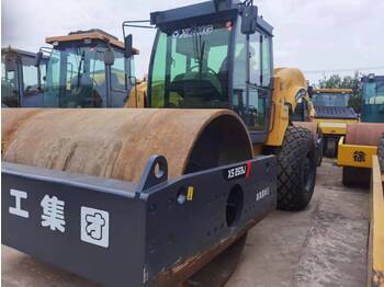 Roller XCMG XS263J