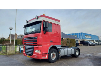 Tractor truck DAF XF 105 460