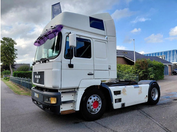 Tractor truck MAN 19.463