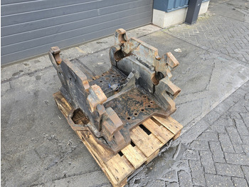 Quick coupler for Construction machinery kopplaat cw55s  cw45s demarec dubbele kopplaat cw45s cw55s demarec: picture 4