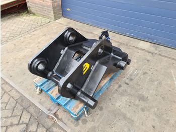 Quick coupler