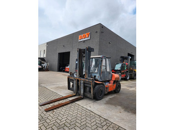 Diesel forklift TOYOTA