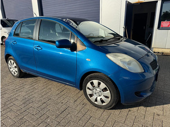 Hatchback Toyota Yaris **PETROL-ESSENCE-AC**: picture 3 Hatchback Toyota Yaris **PETROL-ESSENCE-AC**: picture 3