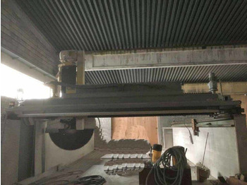 Machine tool