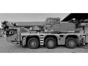 Mobile crane DEMAG