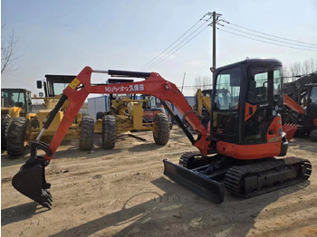 Mini excavator KUBOTA U35: picture 4