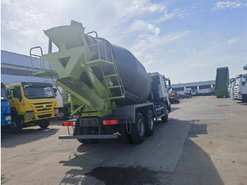 Concrete mixer truck Sinotruk HOWO 6*4 Concrete mixer truck: picture 3