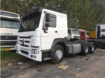 Tractor truck SINOTRUK HOWO