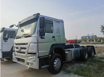 Tractor truck SINOTRUK HOWO