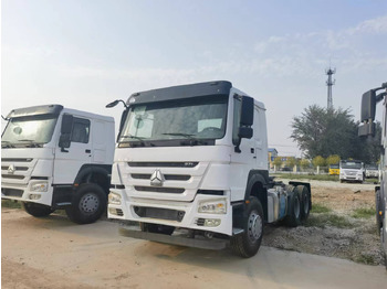 Tractor truck SINOTRUK HOWO