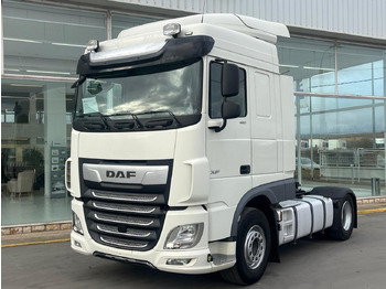 Tractor truck DAF