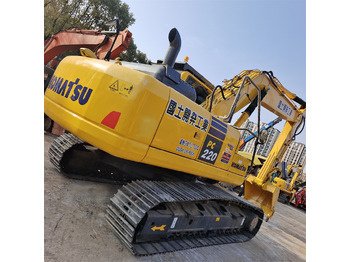 Crawler excavator KOMATSU PC220-8