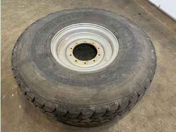 Wheel and tire package MICHELIN