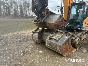Crawler excavator Bandgrävare Hyundai HX220 L: picture 5