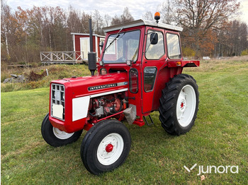 Farm tractor INTERNATIONAL