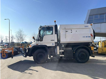 Road sweeper Mercedes-Benz Unimog U400 U400 4 x 2 / Schmidt SK350 sweeper: picture 2