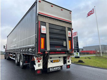 Curtainsider semi-trailer AMT