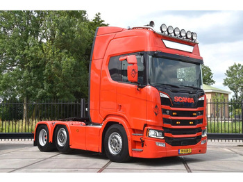 Tractor truck SCANIA R 450