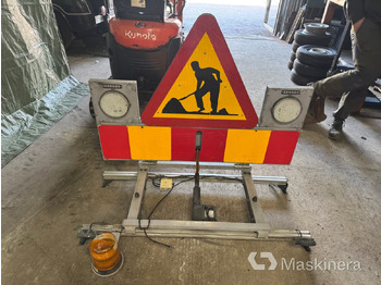 Construction equipment Varningsskylt med varningsljus: picture 4