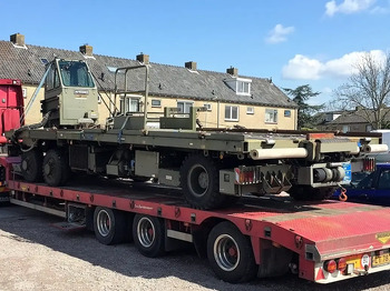 Aircraft cargo loader AVIOGEI