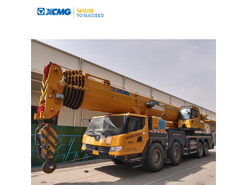 Mobile crane XCMG